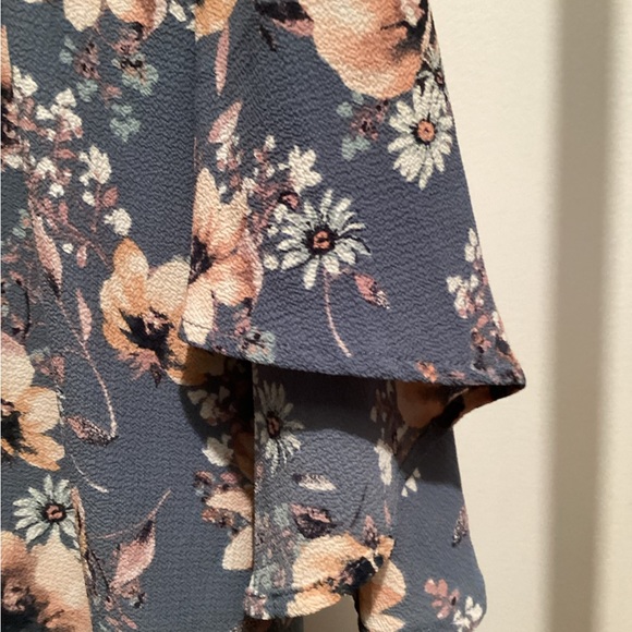 Andree by Unit Floral Dress - Large - Picture 4 of 4